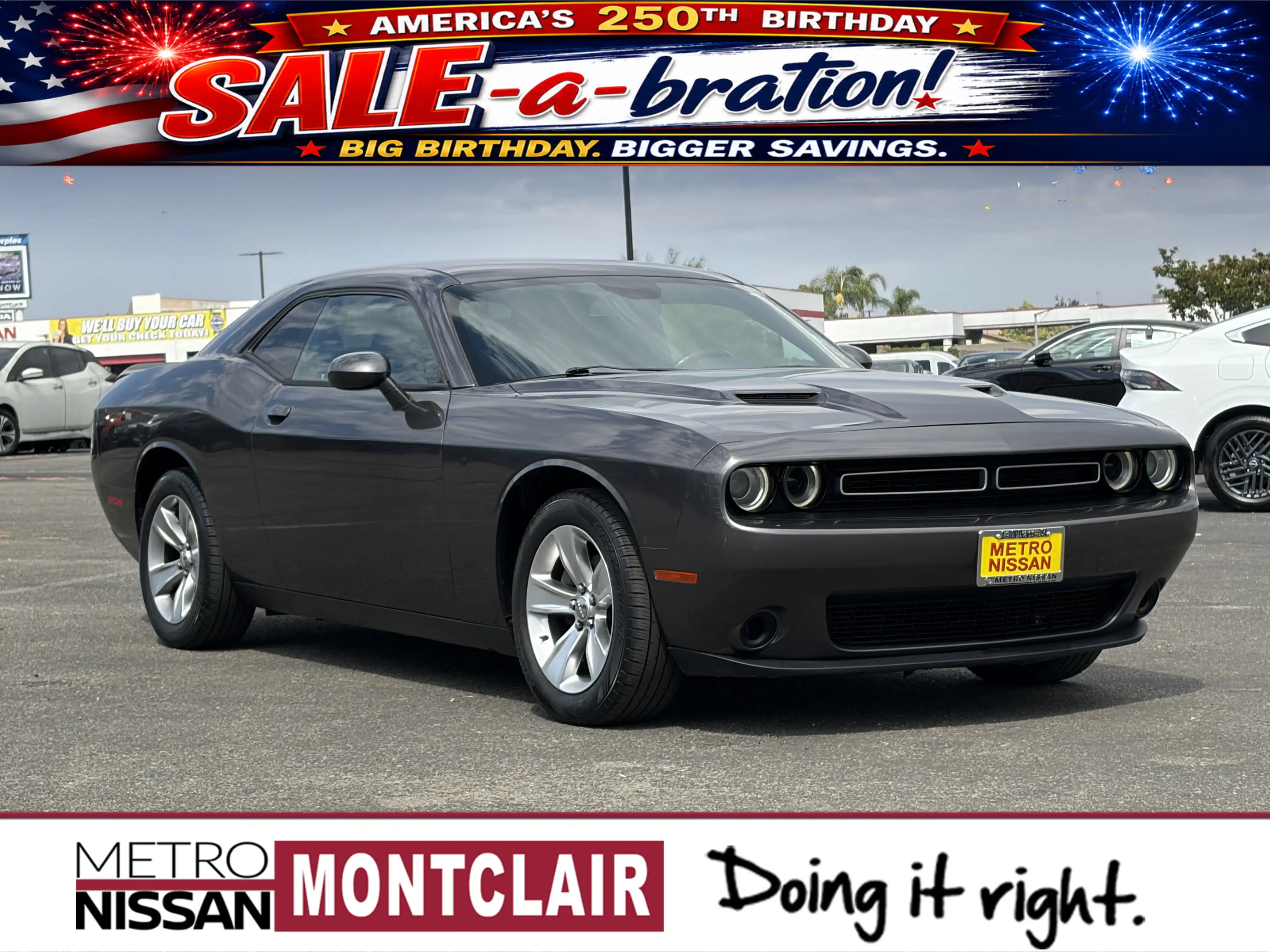 2020 Dodge Challenger SXT Auto's photo