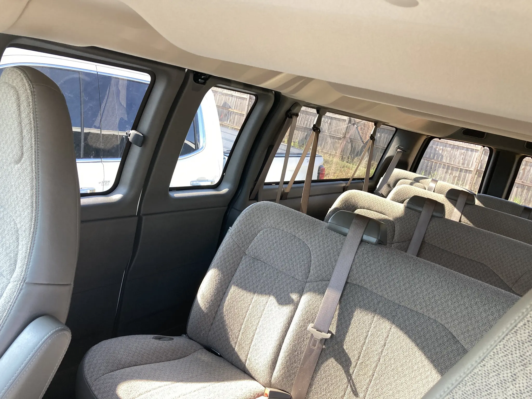 2025 Chevrolet Express LS 3500 Extended photo 3