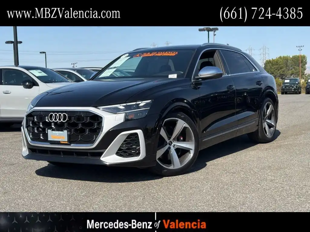 2024 Audi SQ8 Premium Plus's photo