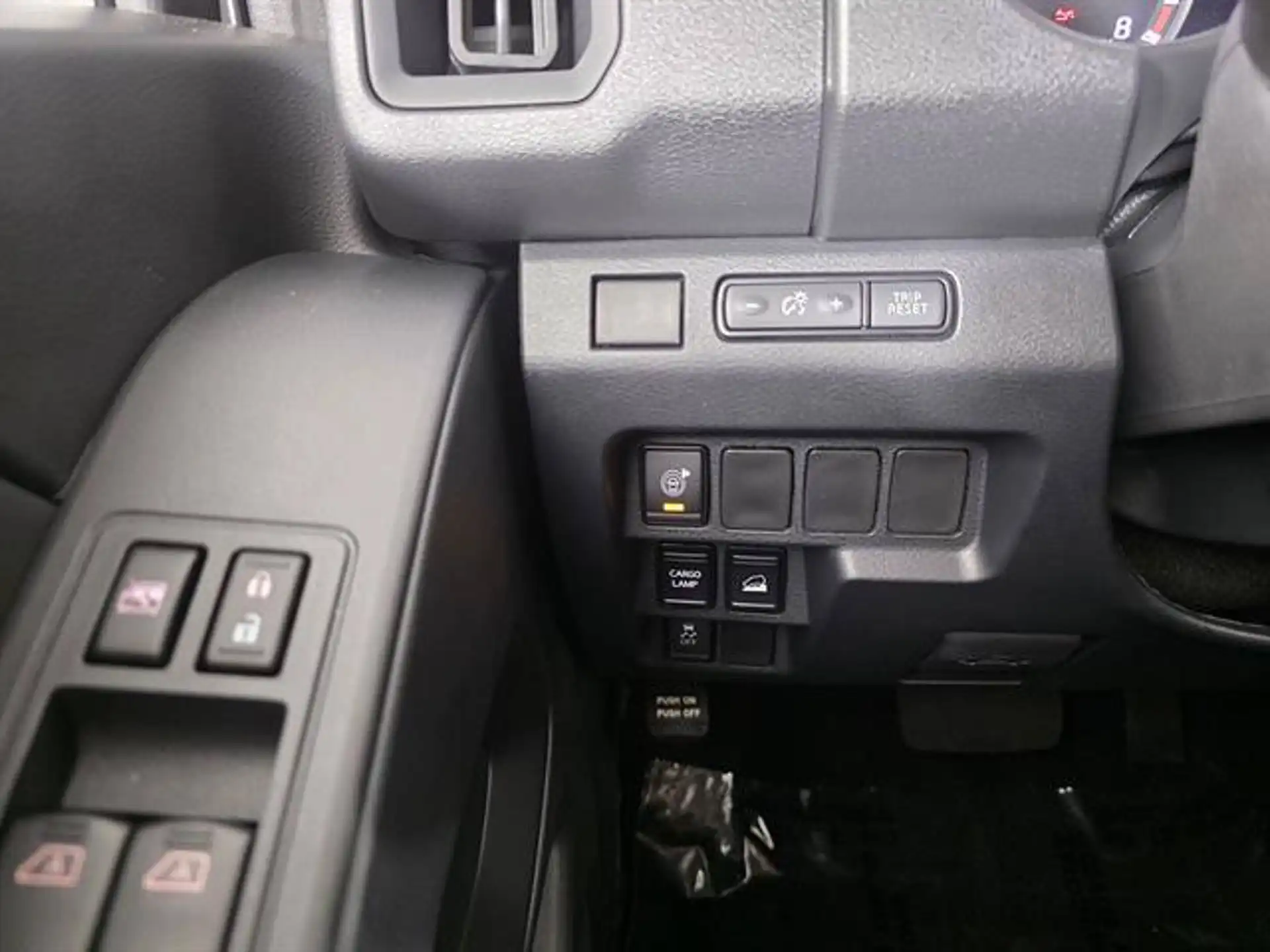 2026 Nissan Frontier S Crew Cab 4x4's photo