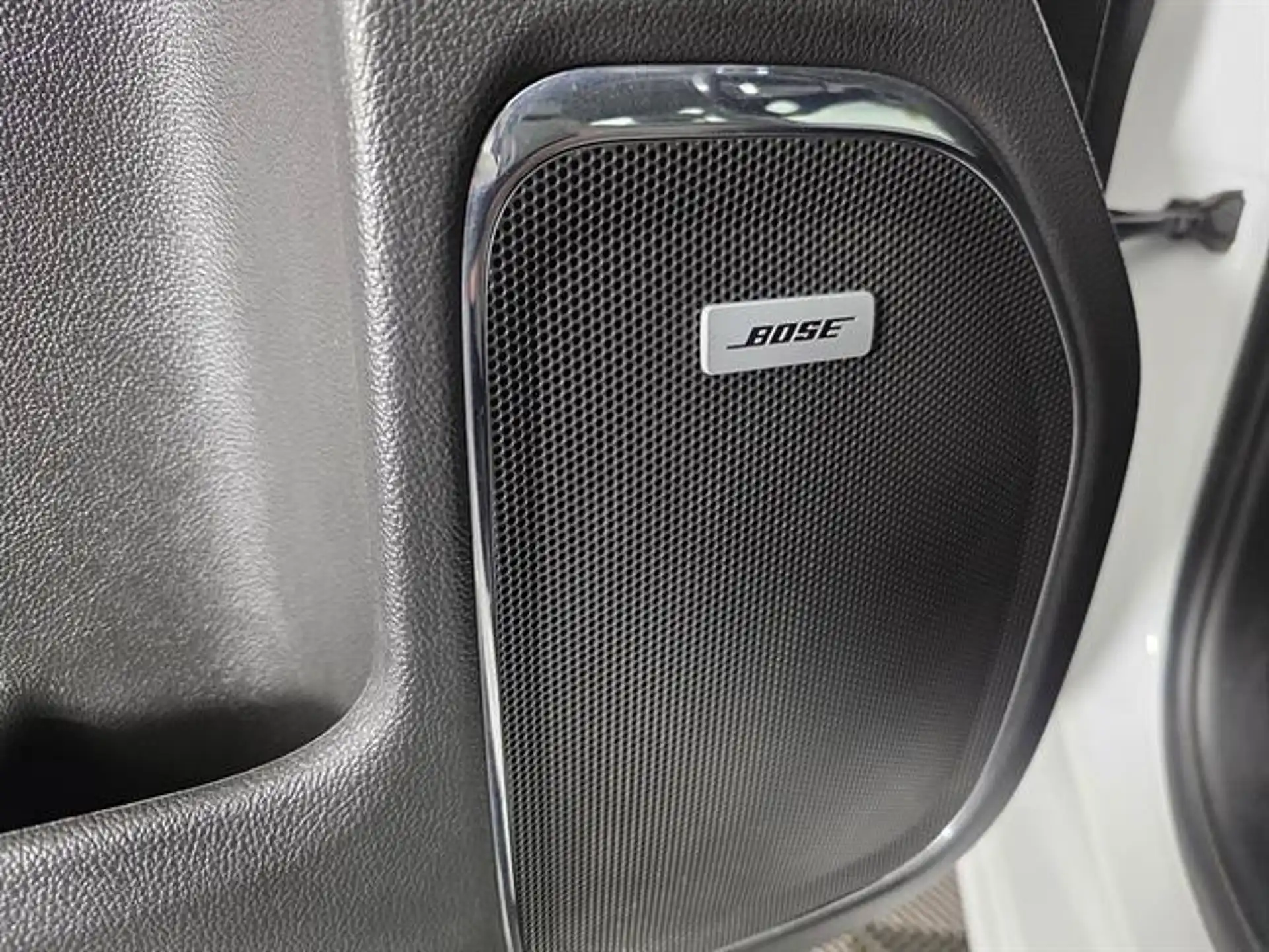 2015 Chevrolet Silverado HD LTZ 4WD Crew Cab Standard Box's photo