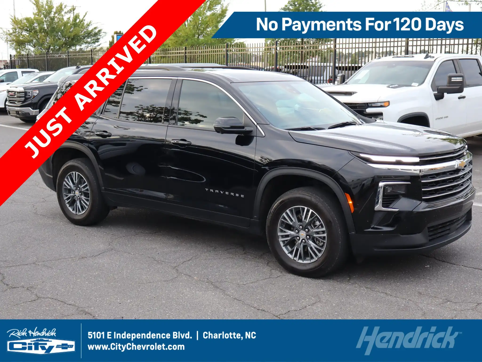 2024 Chevrolet Traverse LT FWD's photo