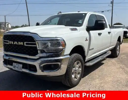 2024 RAM 2500 Big Horn 4WD Crew Cab LWB's photo