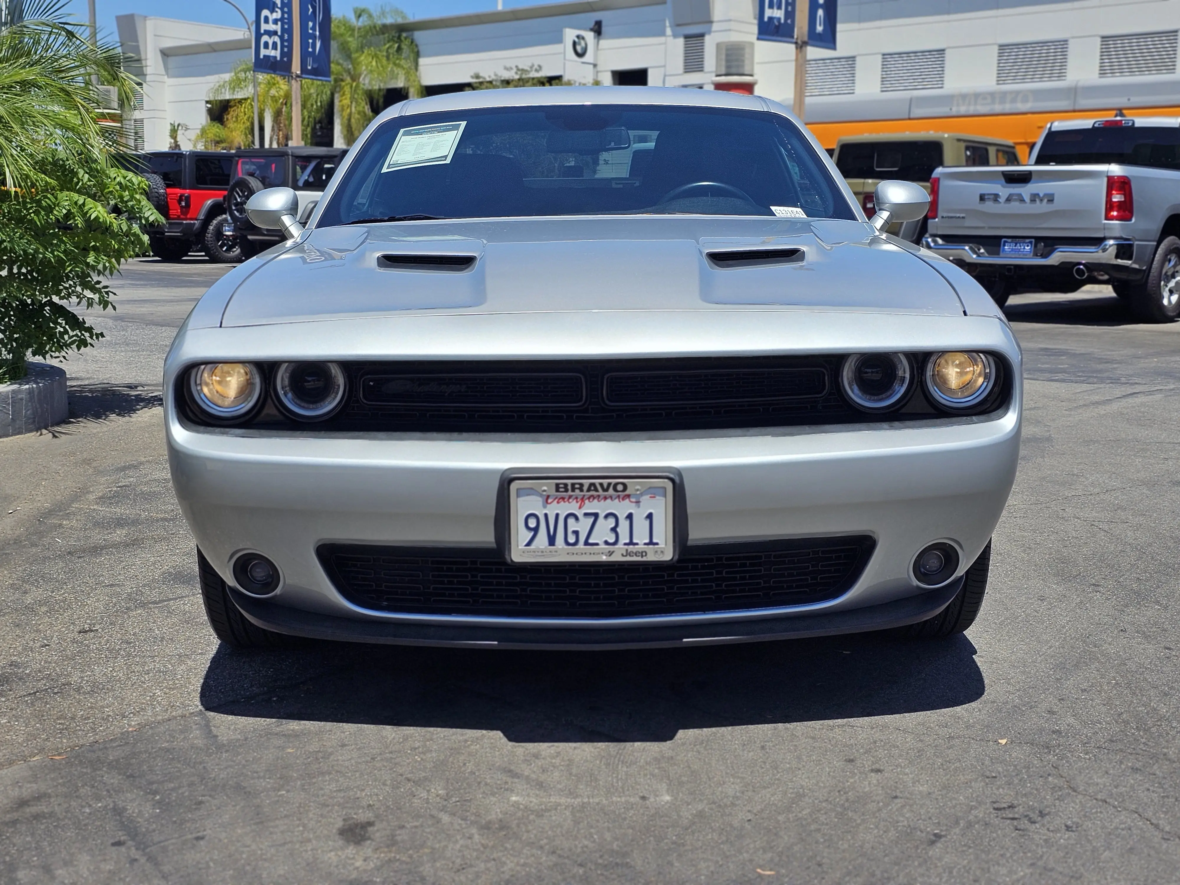 2023 Dodge Challenger SXT Auto photo 3