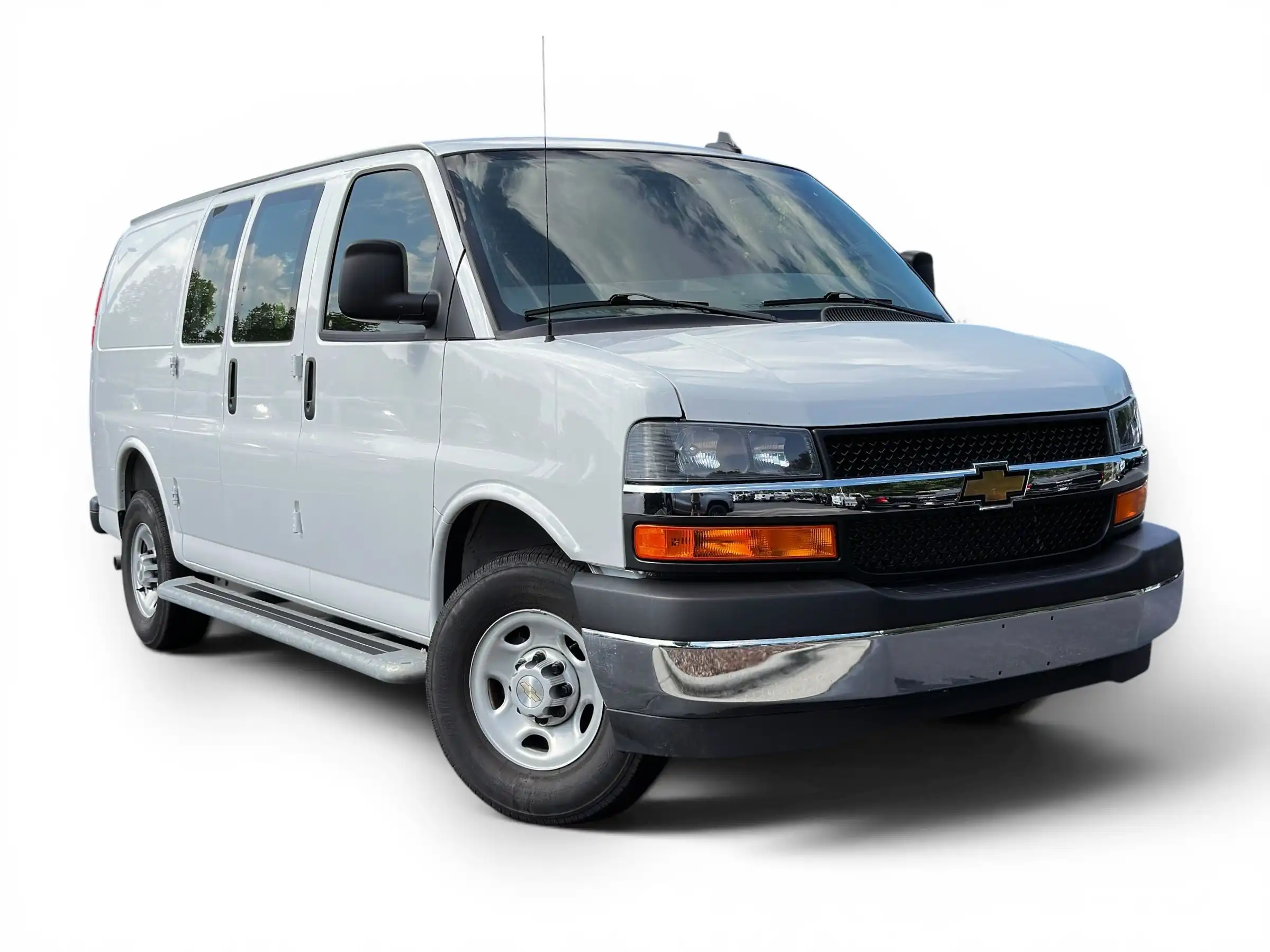 2025 Chevrolet Express 2500 Work Van HD's photo
