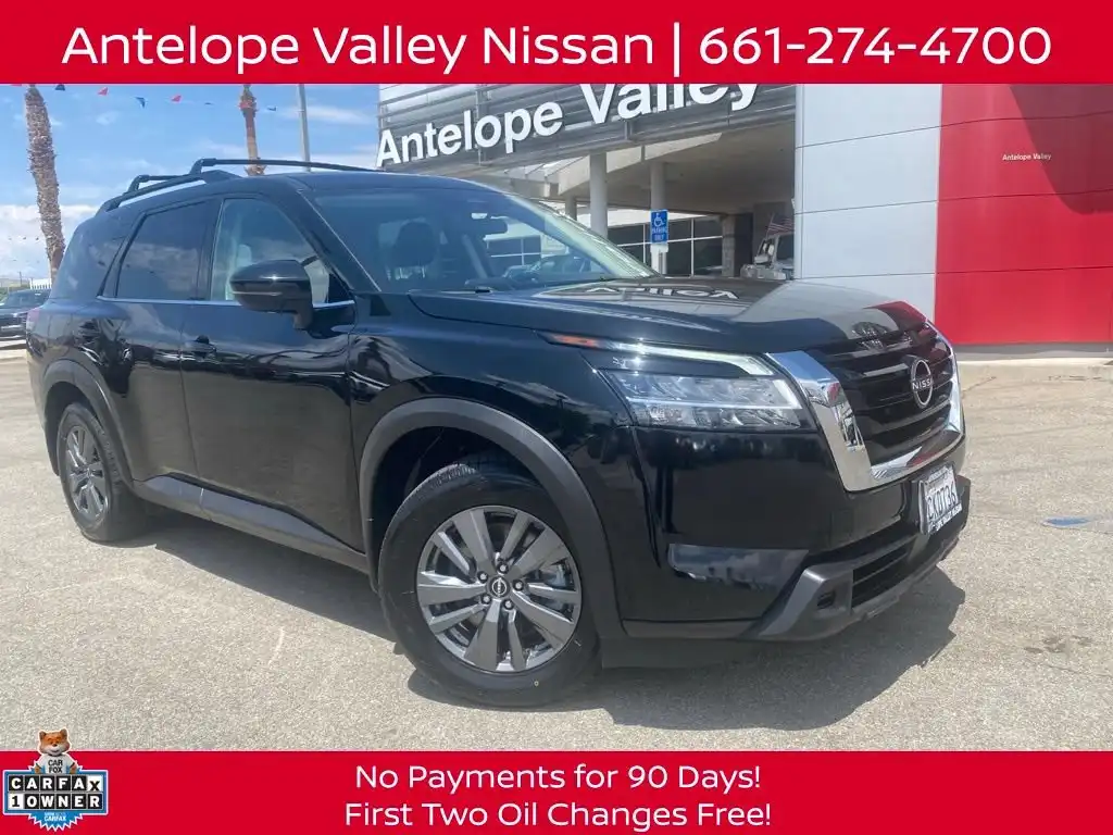 2022 Nissan Pathfinder SV FWD's photo