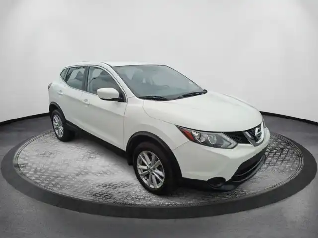 2018 Nissan Rogue Sport S AWD's photo