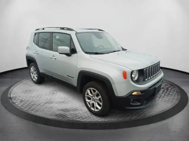 2018 Jeep Renegade Latitude 4x4's photo