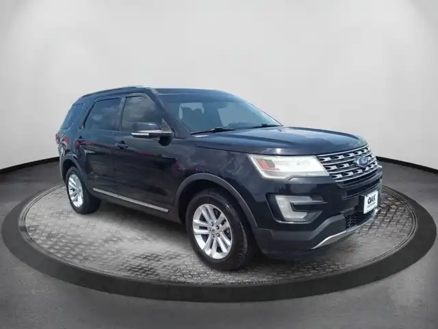 2016 Ford Explorer XLT FWD's photo