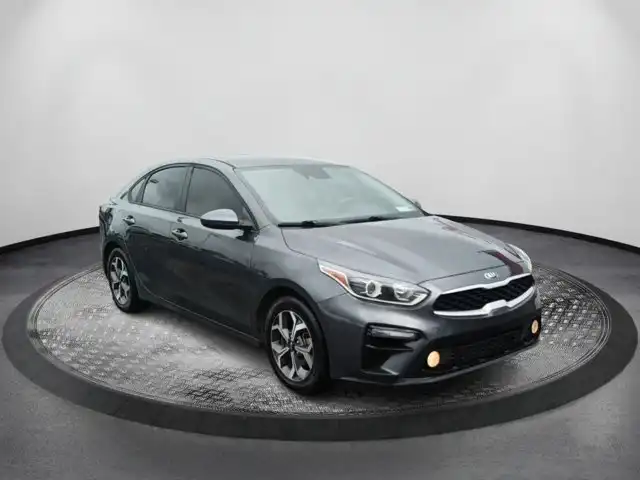 2021 Kia Forte LXS AT's photo