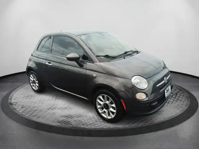 2017 FIAT 500 Pop's photo