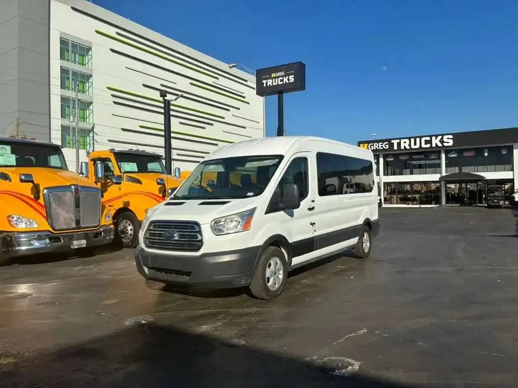 2017 Ford Transit 350 XL Wagon Med Roof Sliding Pass. 148's photo