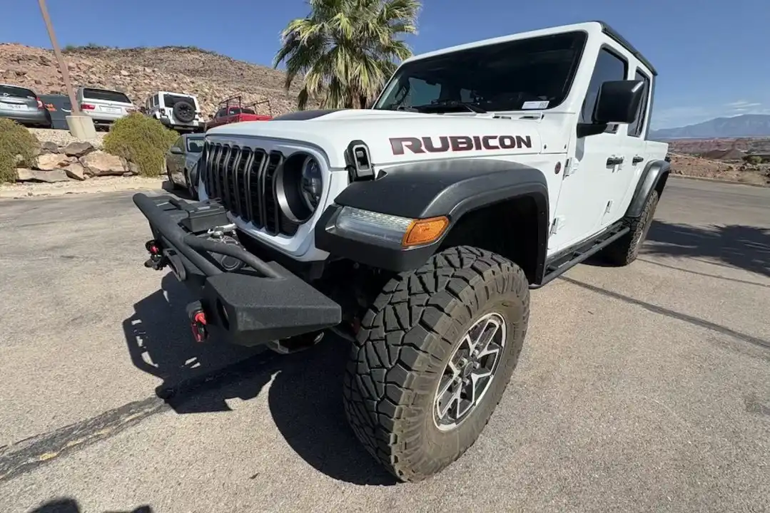2024 Jeep Gladiator Rubicon's photo