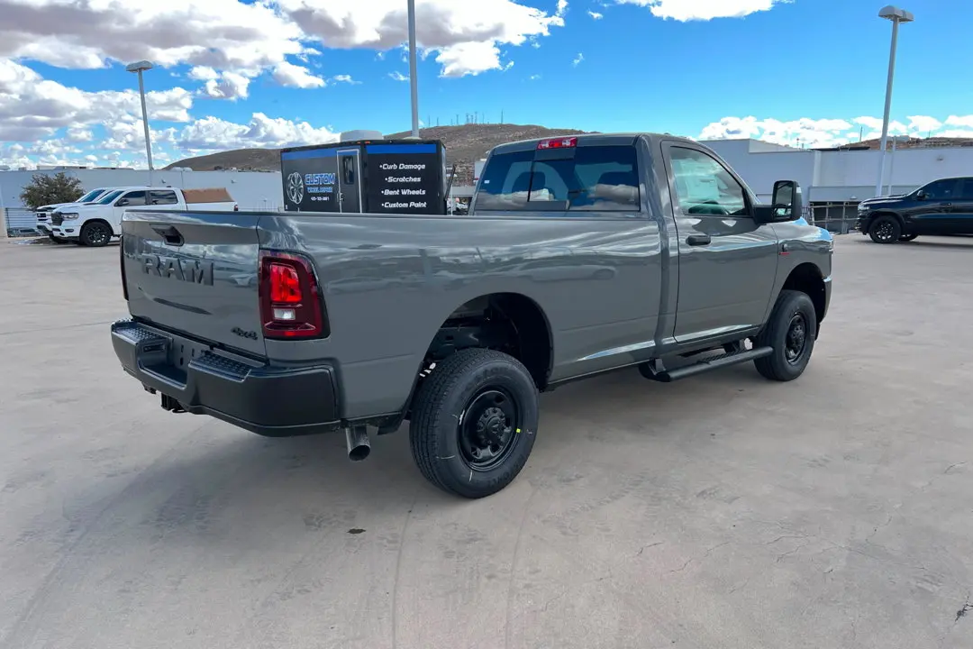 2026 RAM 2500 Tradesman 4X4 Regular Cab photo 5