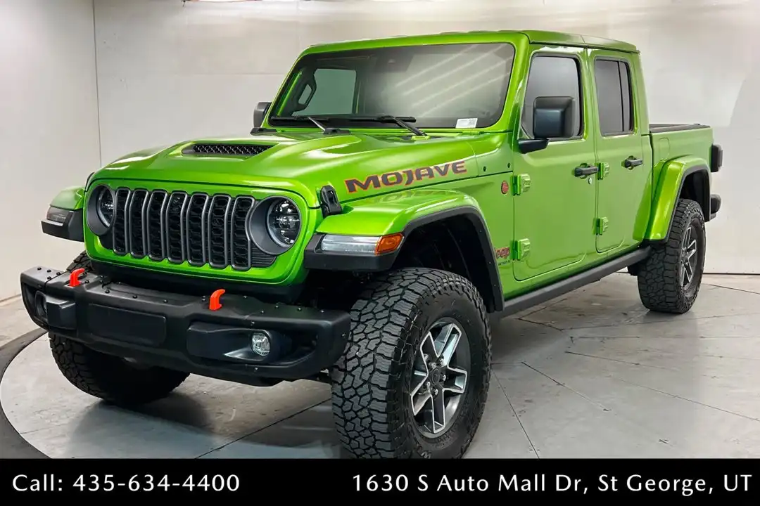 2025 Jeep Gladiator Mojave X Auto's photo