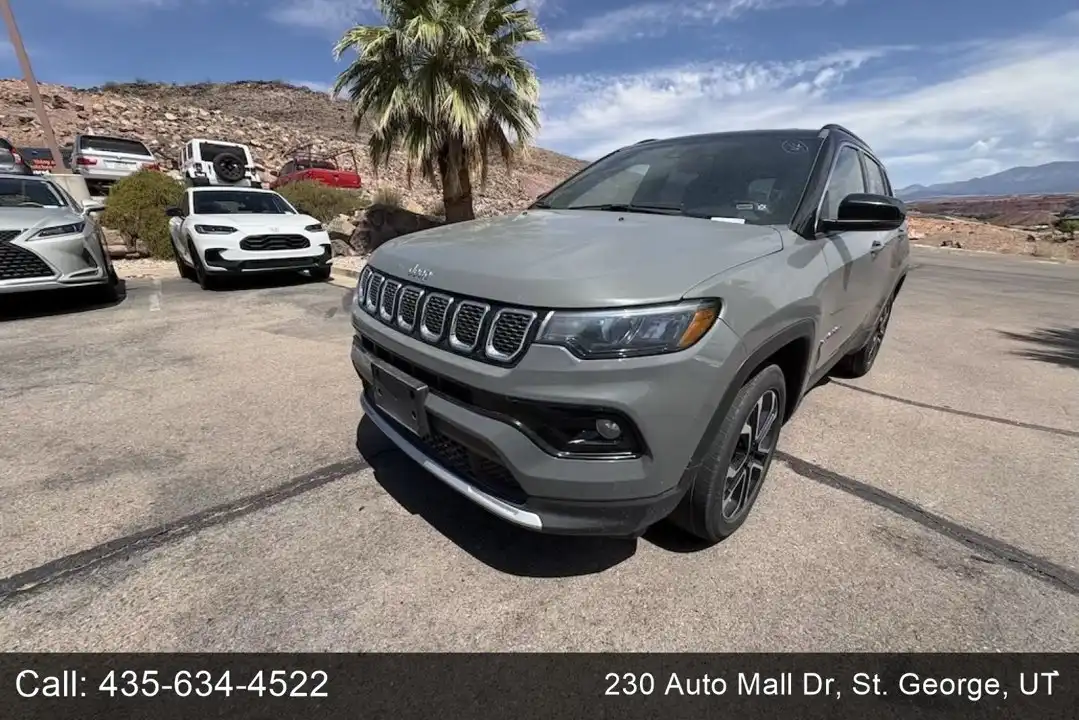 2023 Jeep Compass Limited 4X4's photo