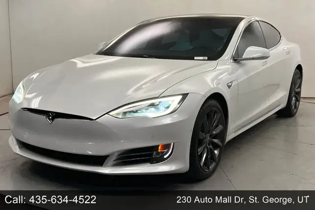 2019 Tesla Model S Performance photo 1