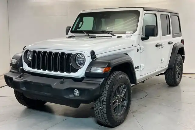 2024 Jeep Wrangler Sport S's photo