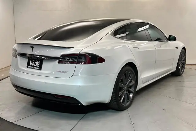 2019 Tesla Model S Performance photo 5