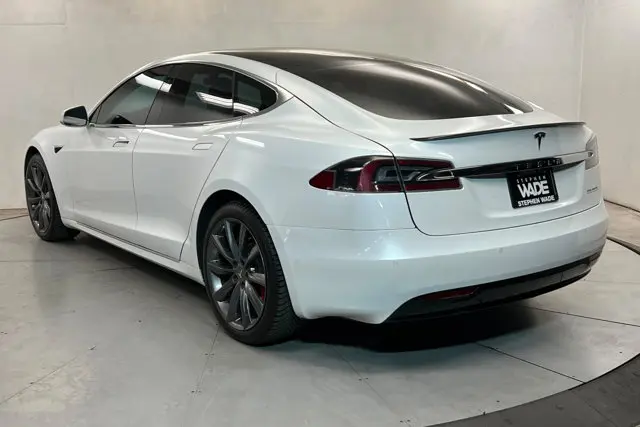 2019 Tesla Model S Performance photo 3