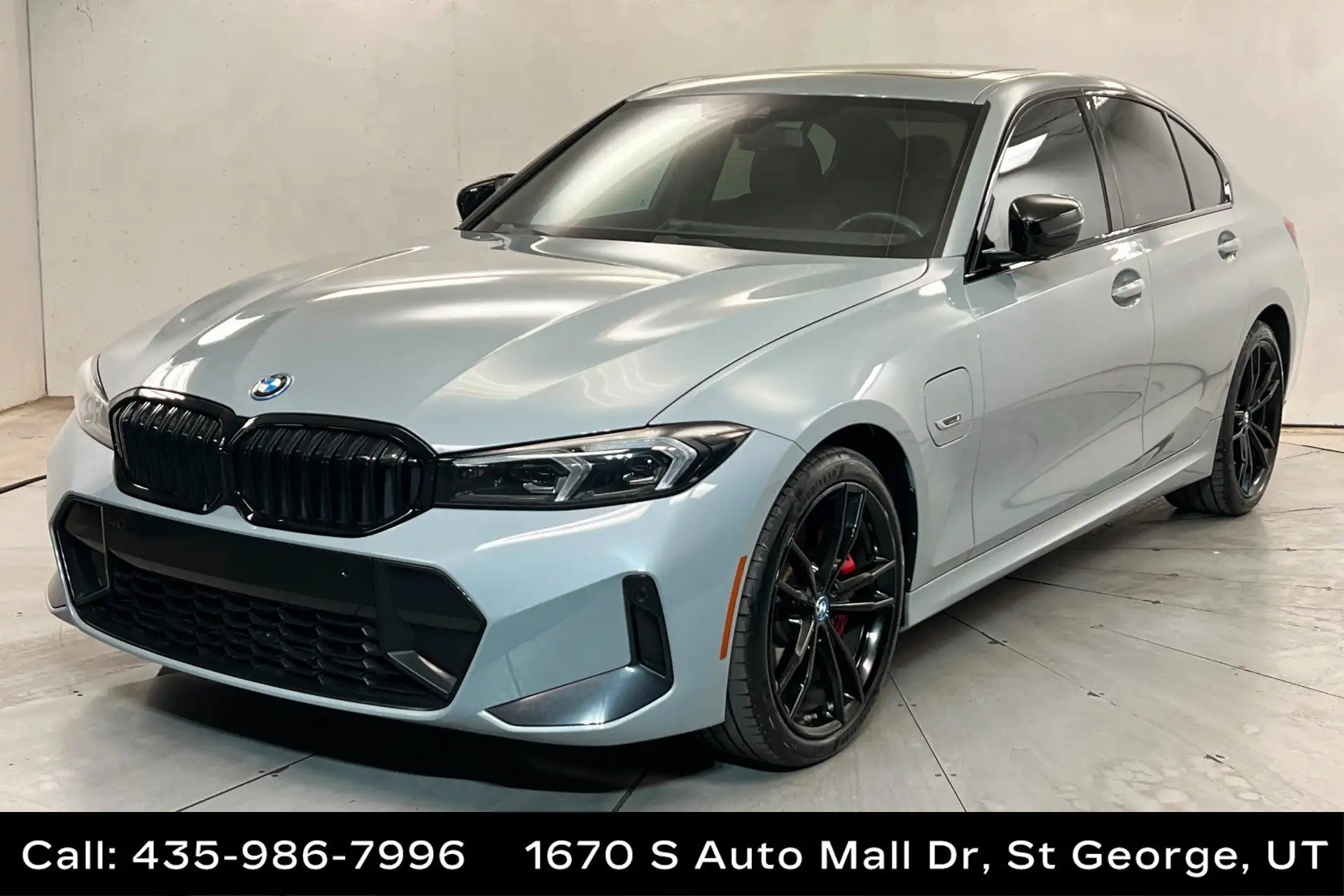 2023 BMW 3 Series 330e xDrive Sedan's photo