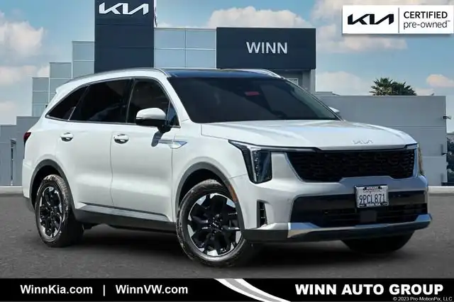 2024 Kia Sorento S AT's photo