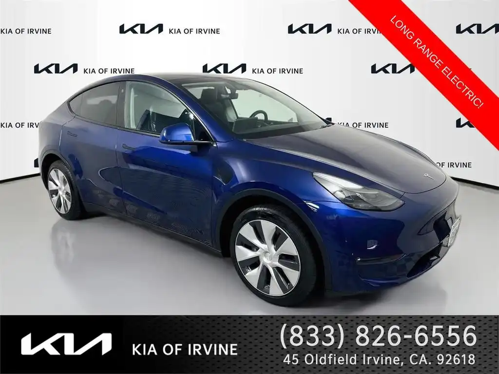 2022 Tesla Model Y Long Range Dual Motor All-Wheel Drive's photo