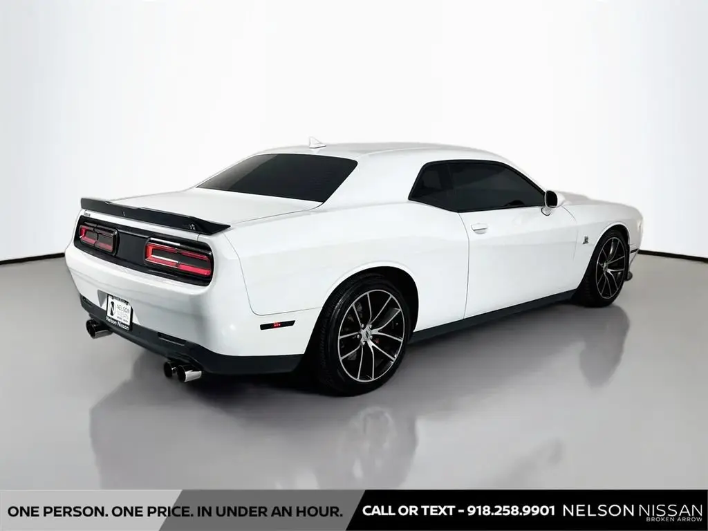 2018 Dodge Challenger Scat Pack photo 5