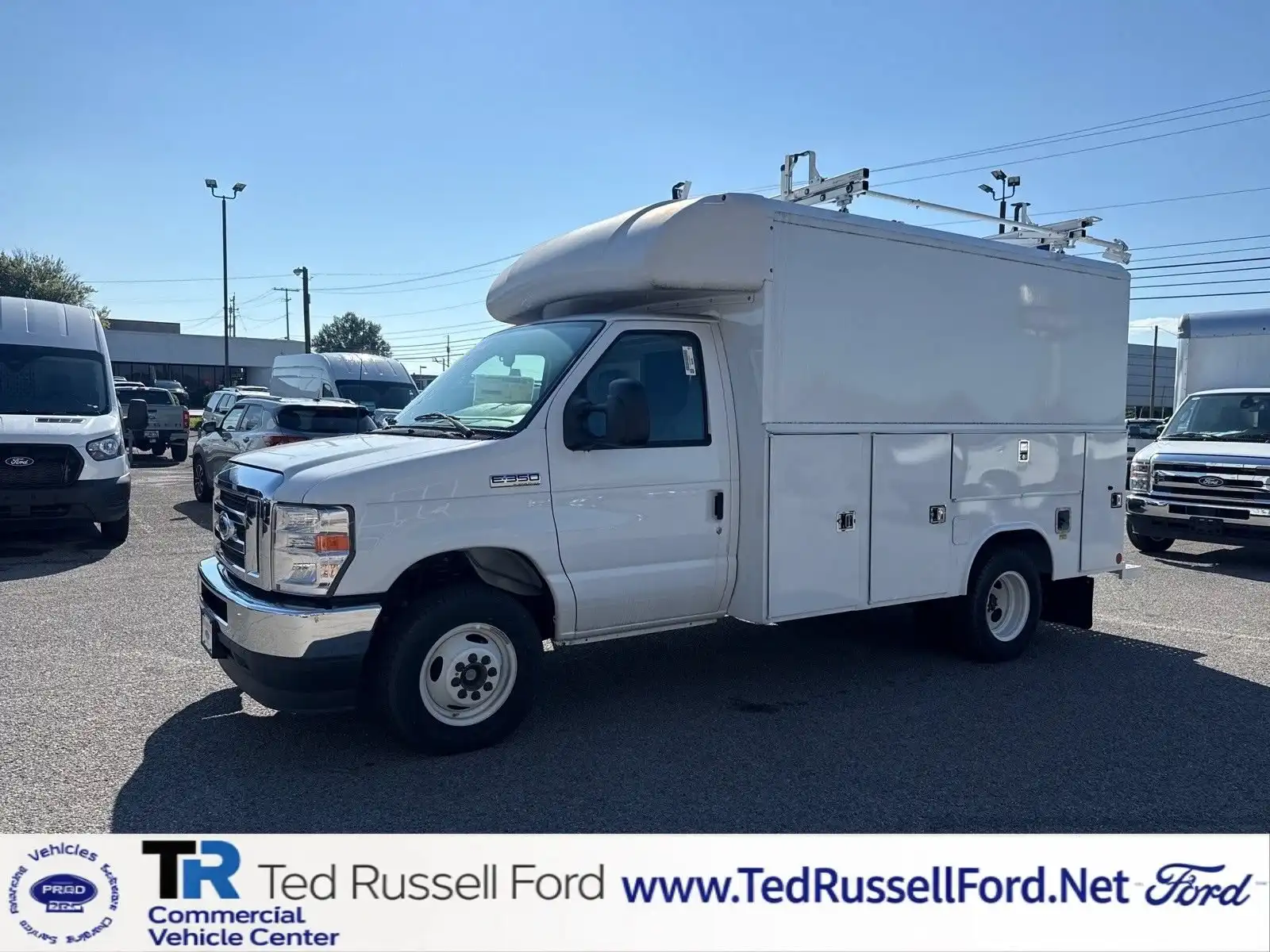 2025 Ford E-Series DRW E-350 Super Duty 138 in WB's photo