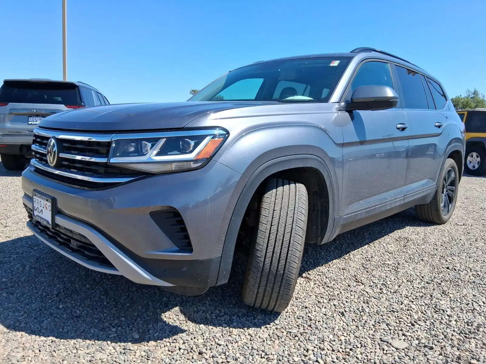 2023 Volkswagen Atlas 2.0T SE w/Tech 4MOTION's photo