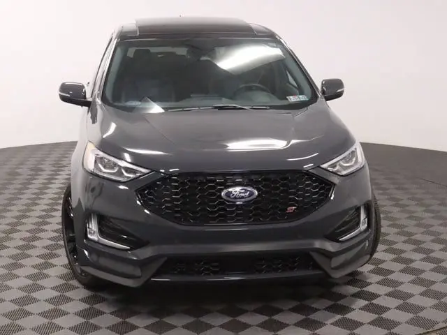 2021 Ford Edge ST AWD photo 3