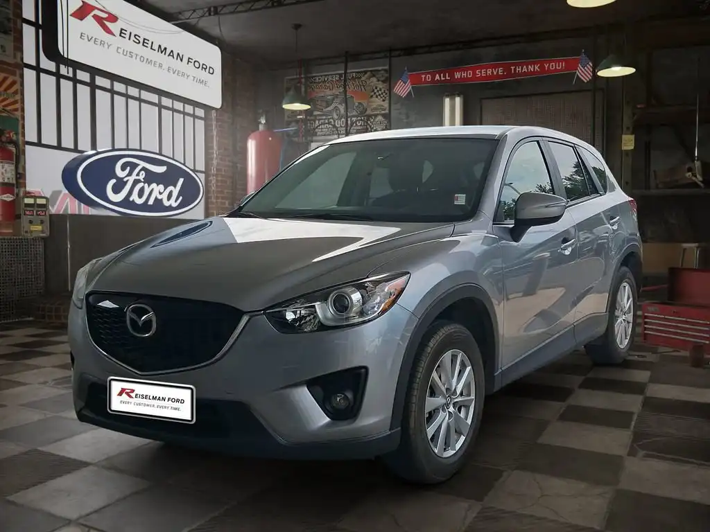 2015 Mazda CX-5 Touring auto's photo