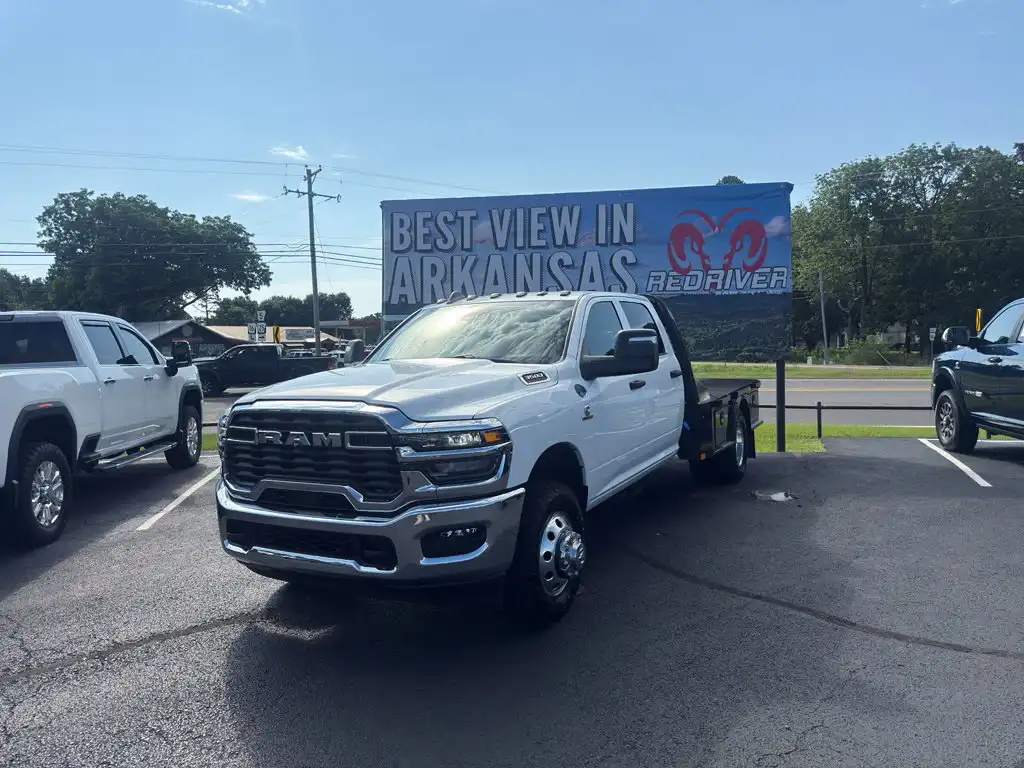 2025 RAM 3500 Tradesman 4X4 Crew Cab's photo