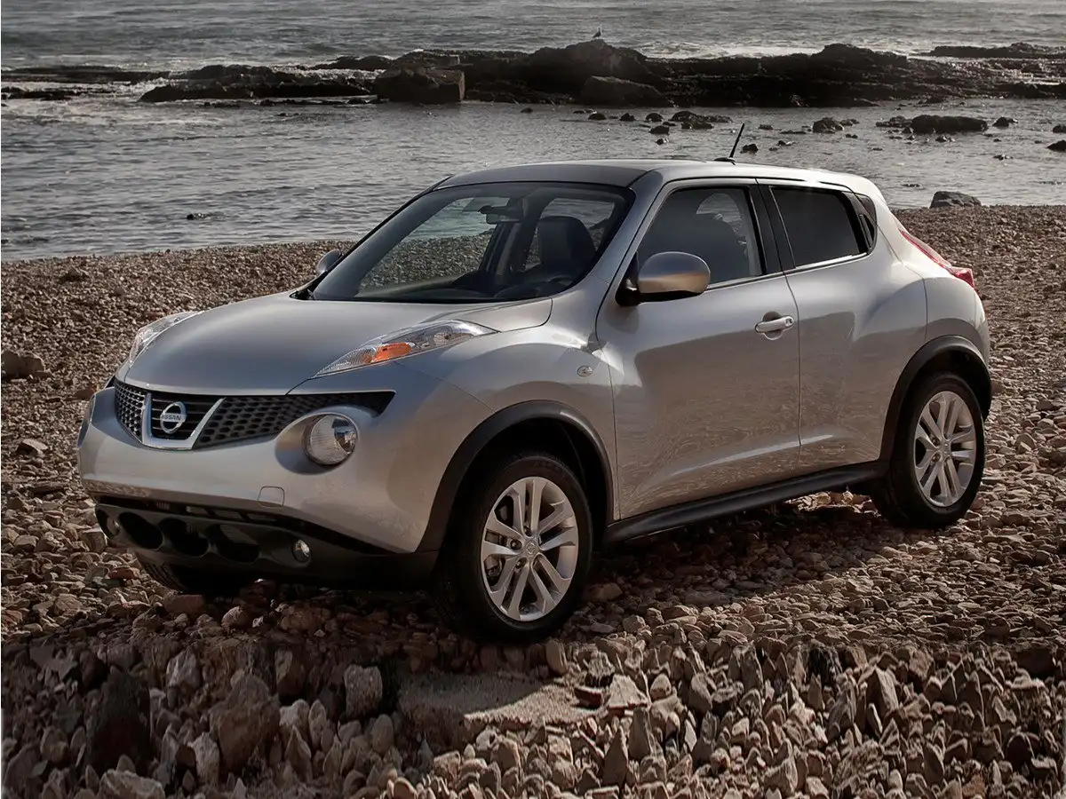 2013 Nissan Juke S AWD CVT's photo