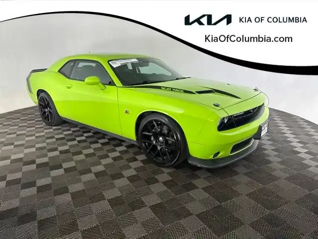 2015 Dodge Challenger Scat Pack's photo
