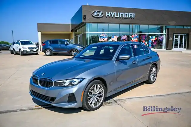 2024 BMW 3 Series 330i Sedan's photo