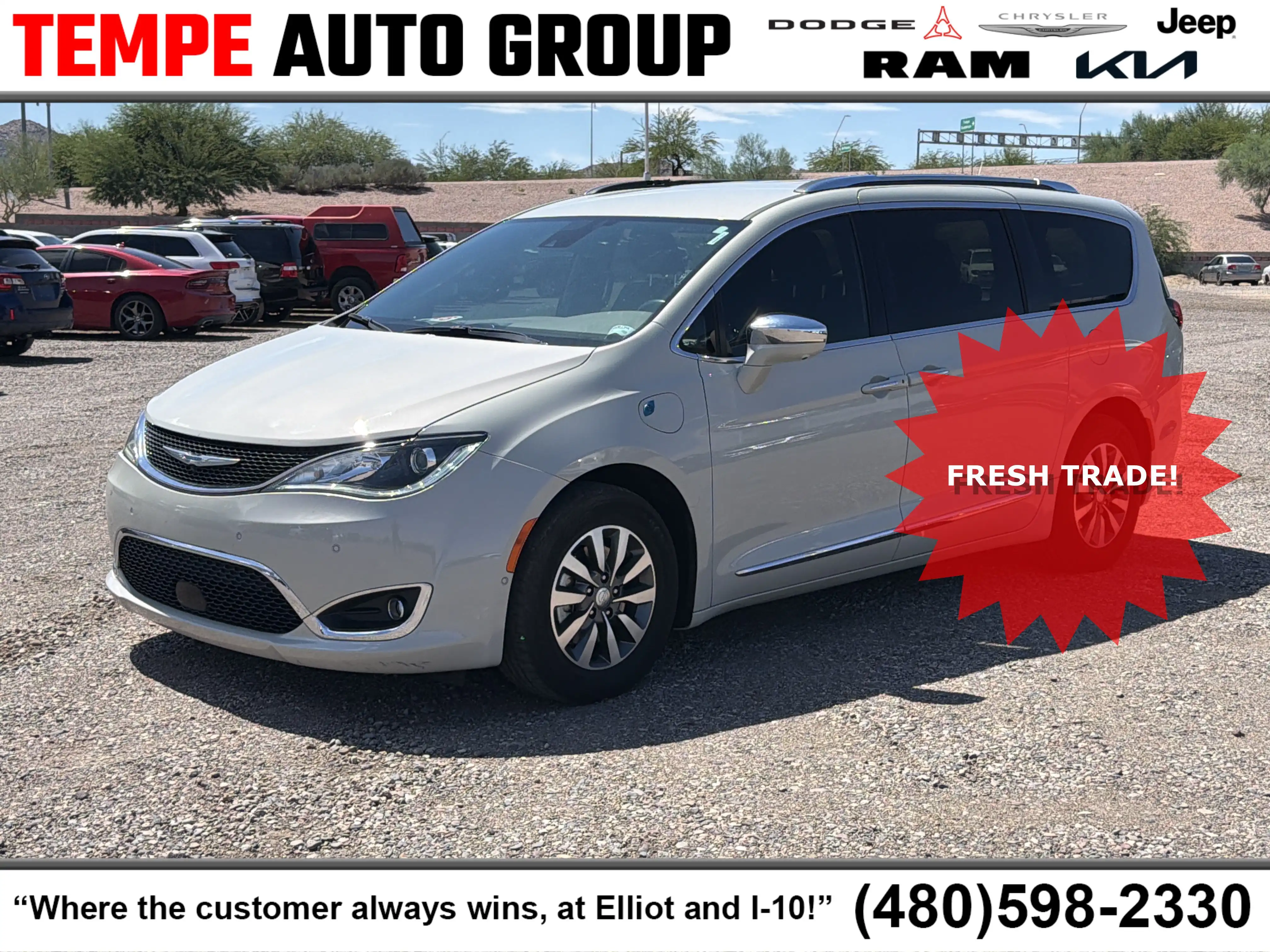 2020 Chrysler Pacifica Hybrid Limited's photo