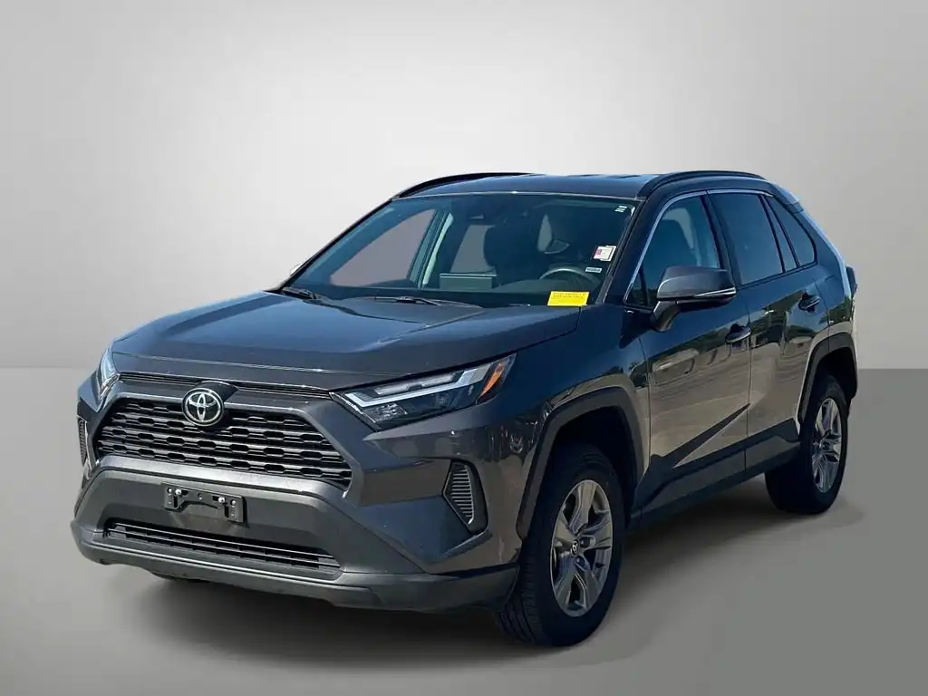 2025 Toyota RAV4 XLE AWD's photo