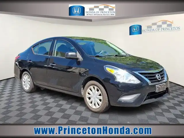 2015 Nissan Versa 1.6 S Plus CVT's photo