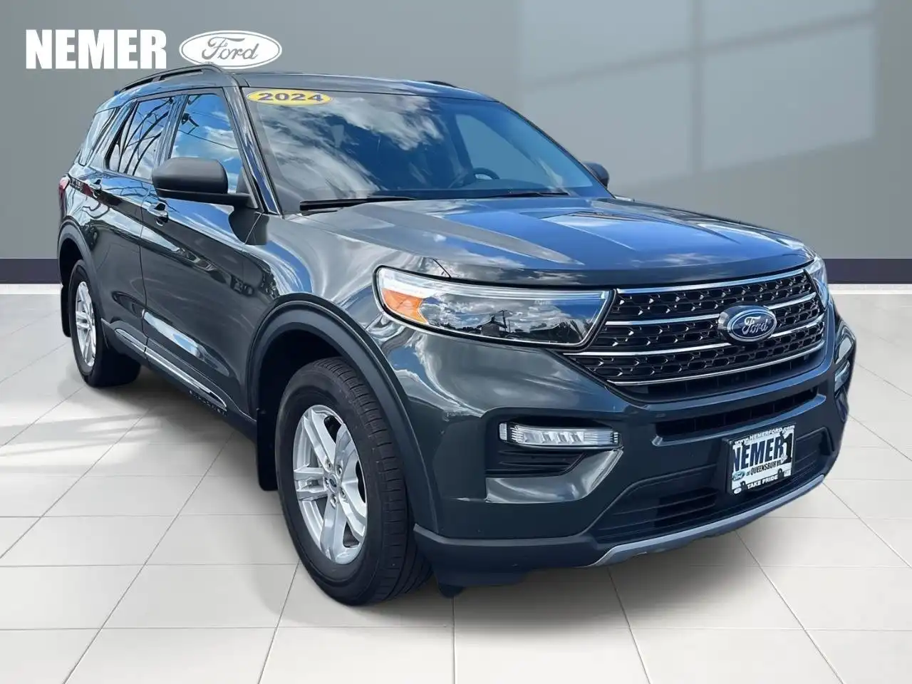 2024 Ford Explorer XLT 4WD's photo