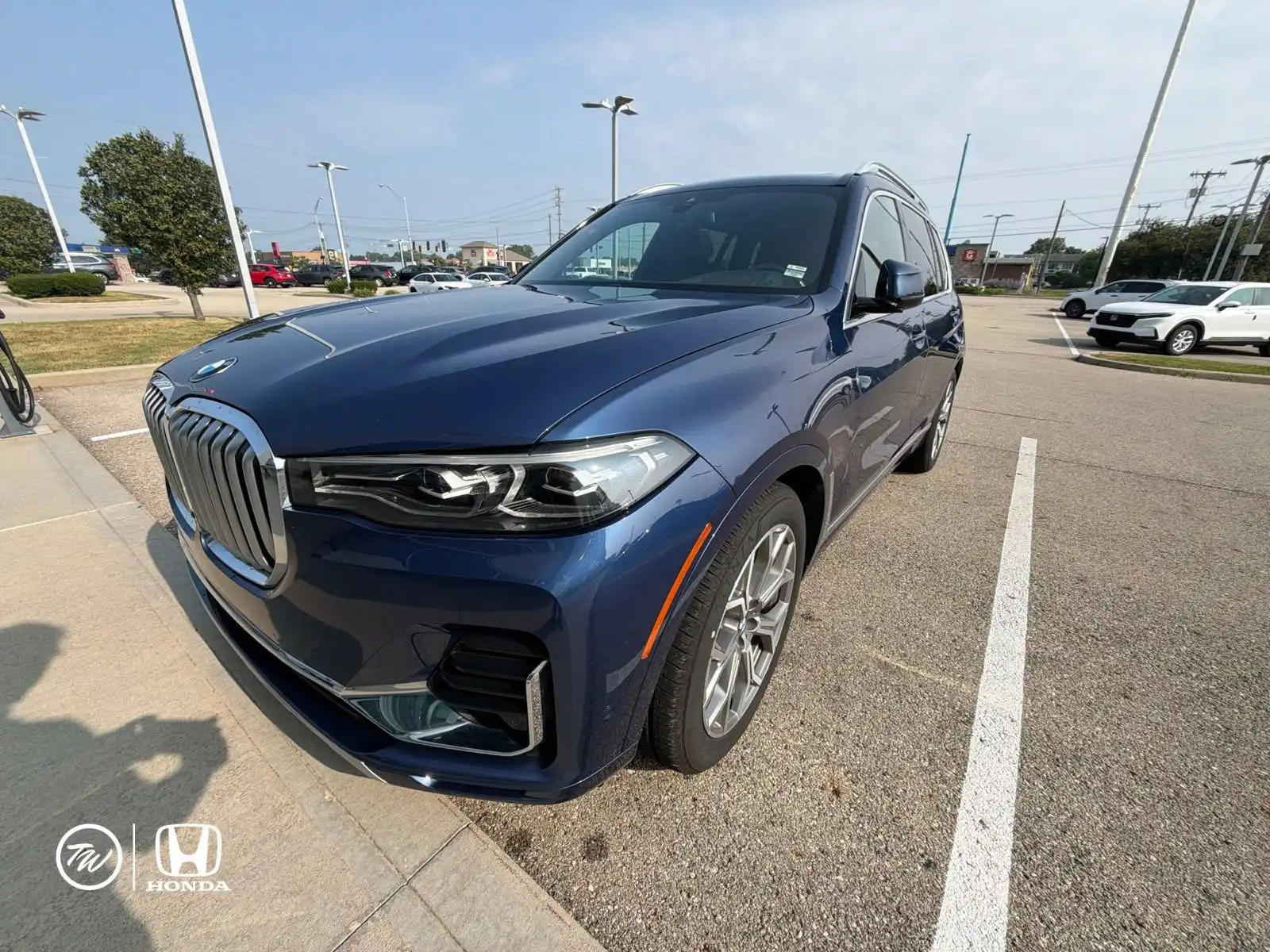 2020 BMW X7 xDrive40i's photo