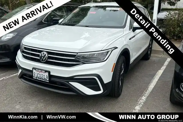 2024 Volkswagen Tiguan 2.0T SE 4Motion's photo