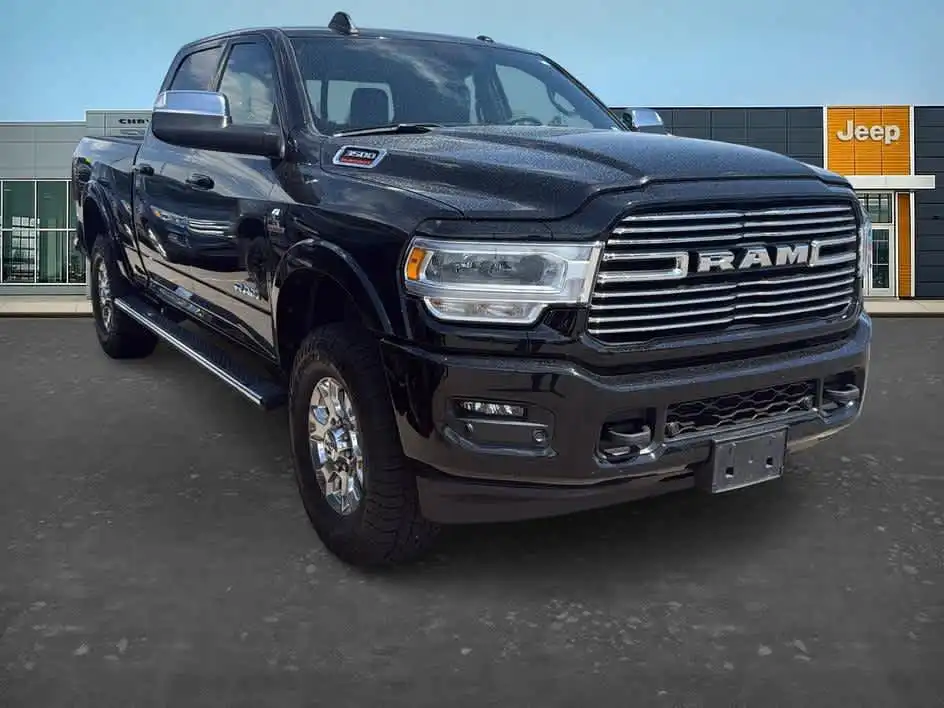 2022 RAM 3500 Laramie 4X4 Crew Cab SWB's photo
