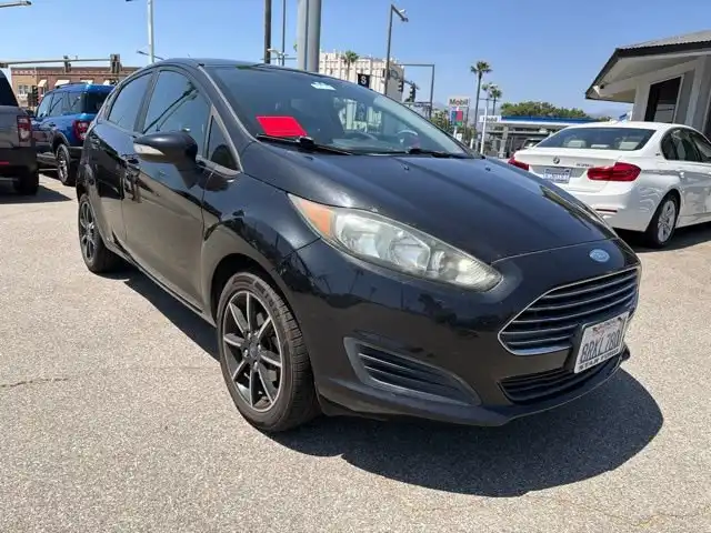 2015 Ford Fiesta SE Hatch's photo