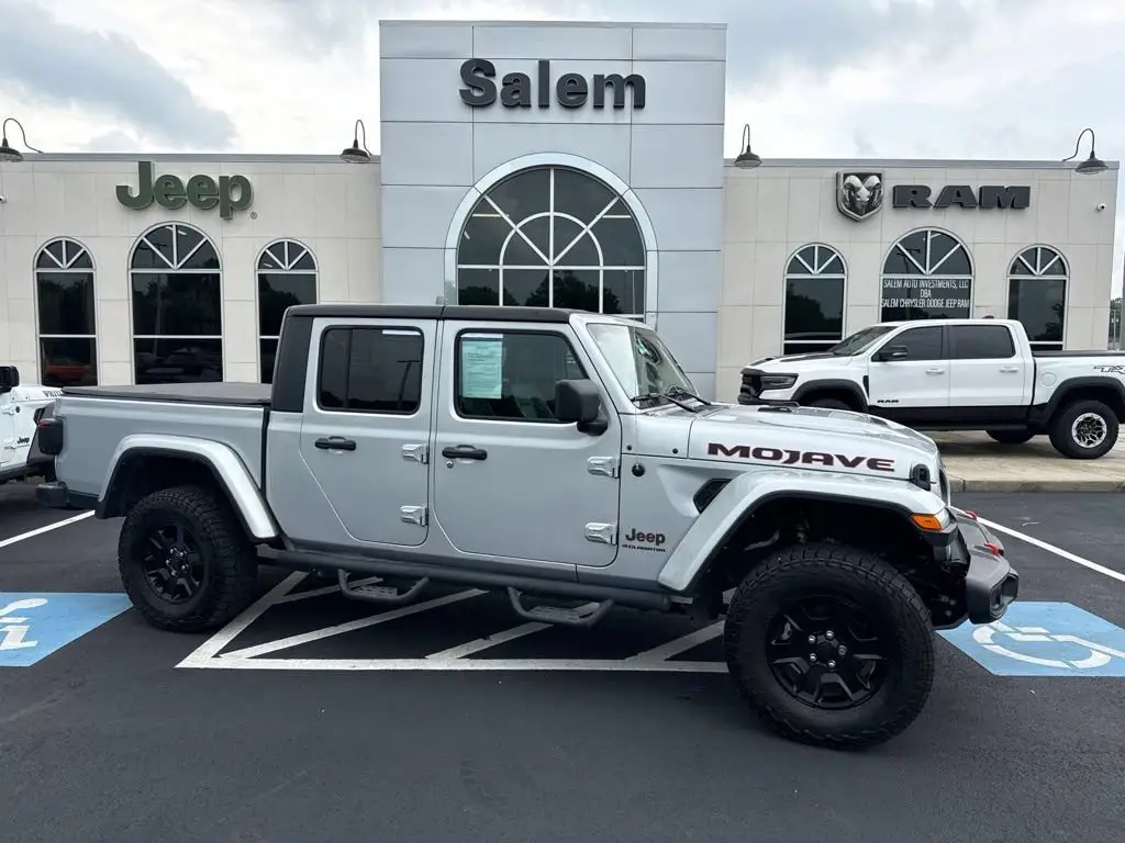 2023 Jeep Gladiator Mojave photo 1