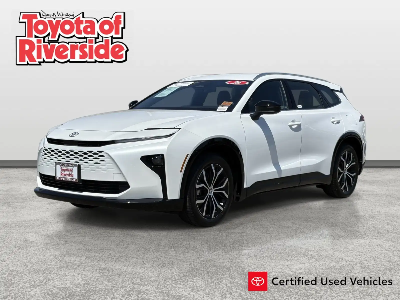 2026 Toyota Crown Signia XLE AWD's photo