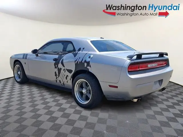 2014 Dodge Challenger SXT photo 4