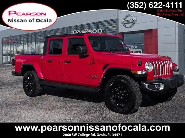 2023 Jeep Gladiator Overland's photo