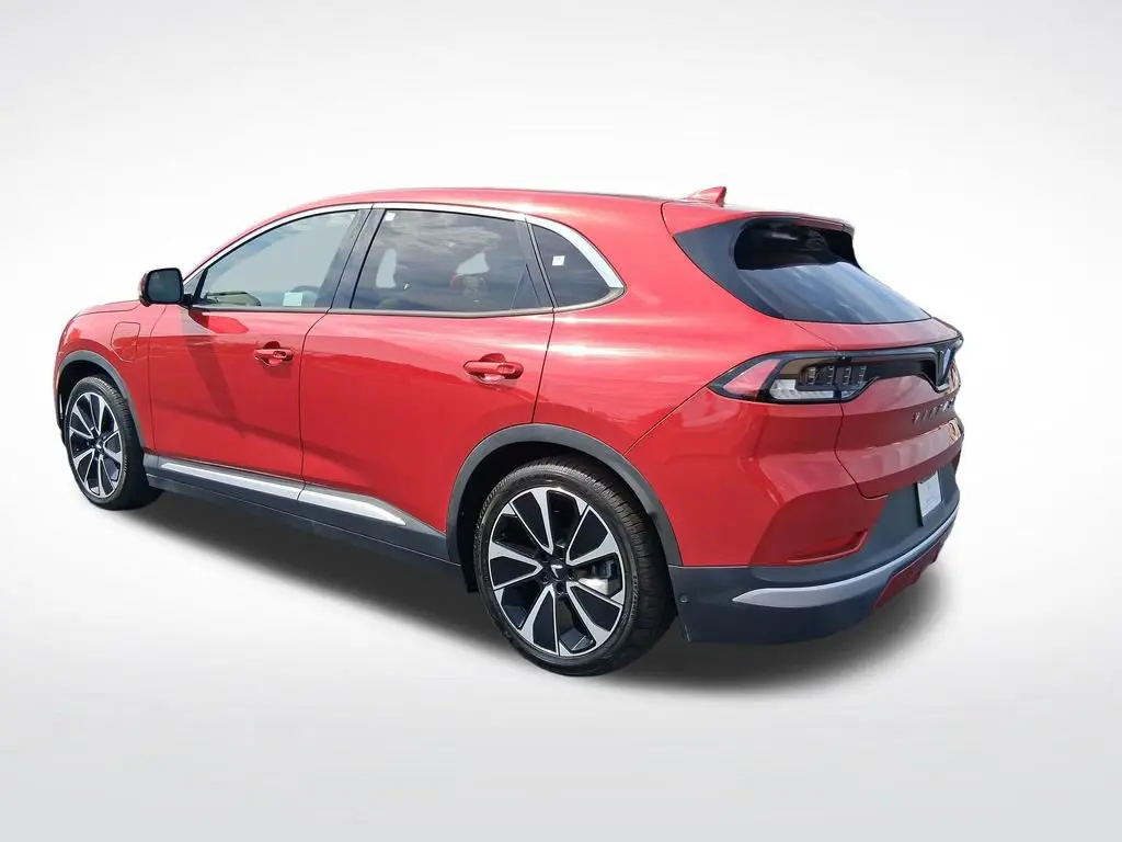 2023 VinFast VF 8 Enhanced Range photo 5
