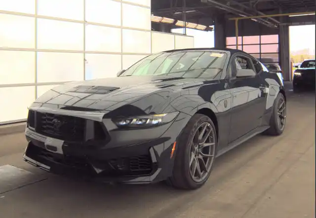 2026 Ford Mustang Dark Horse's photo